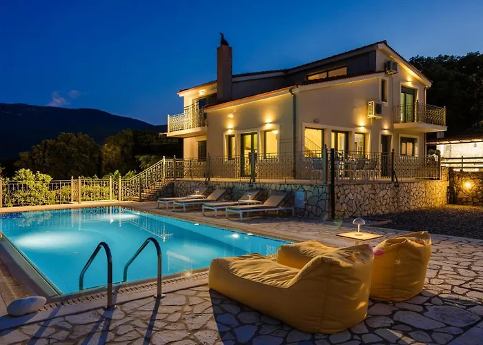 Utopia Luxury فيلة